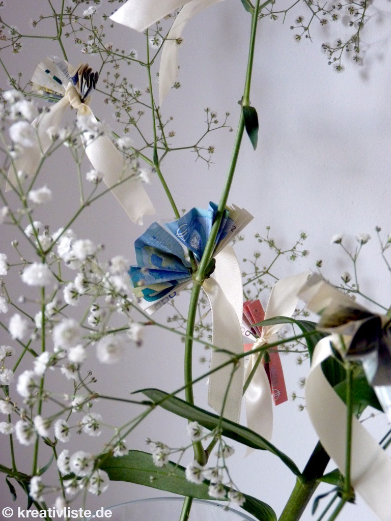 Geldgeschenk Hochzeit Basteln Baum
 Geldgeschenk basteln in letzter Minute mit Schnittblumen