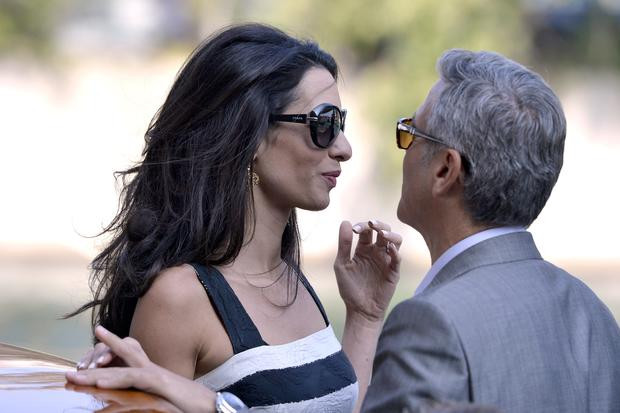 George Clooney Hochzeit
 George Clooney So soll Hochzeitsfeier ablaufen • WOMAN AT