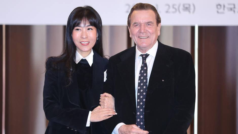 Gerhard Schröder Hochzeit
 Gerhard Schröder und Soyeon Kim planen ihre Hochzeitsfeier