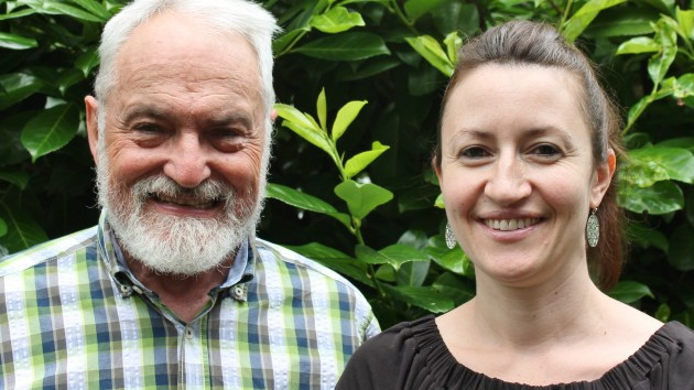 Geschenke Durch Offene Fenster Ins Haus Geworfen
 Man soll Kinder an Weihnachten nicht anlügen Kinder