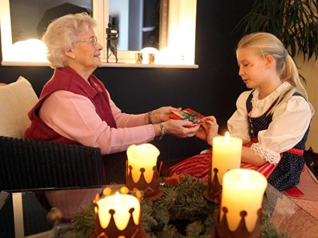 Geschenke Eltern Weihnachten
 Weihnachten Geschenke für Enkel mit den Eltern absprechen