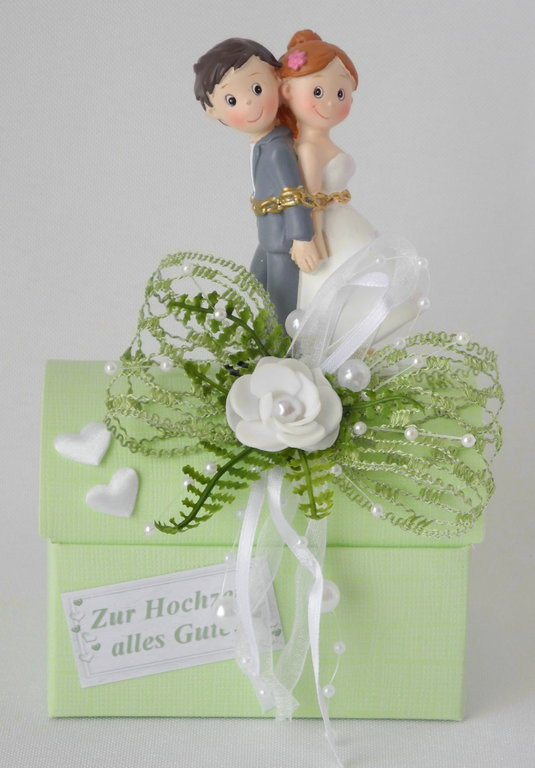 Geschenkschachtel Hochzeit
 Geschenkschachtel zur Hochzeit Truhe mit Deko in grün