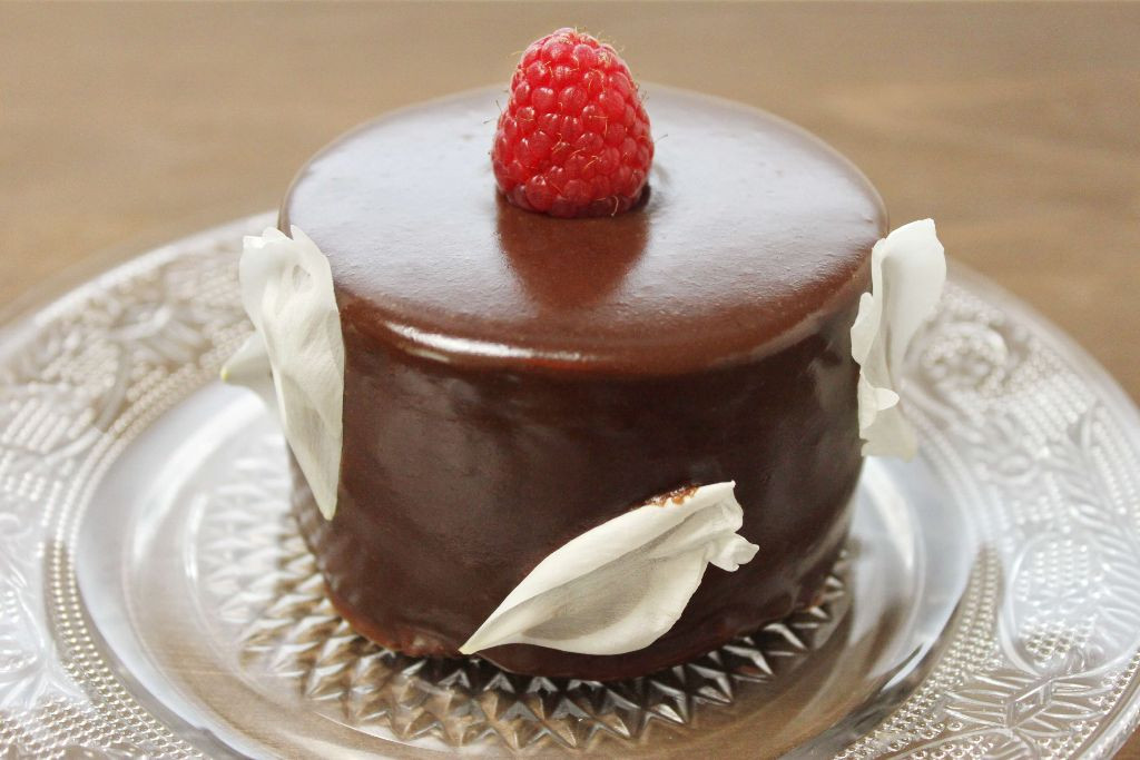 Glasur Kuchen
 Mirror Glaze Cake Rezept – Spiegelglasur für Torten & Co