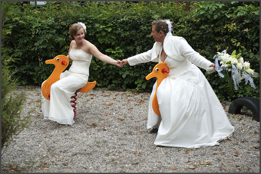 Gleichgeschlechtliche Hochzeit
 eine gleichgeschlechtliche Hochzeit am Langwieder See bei