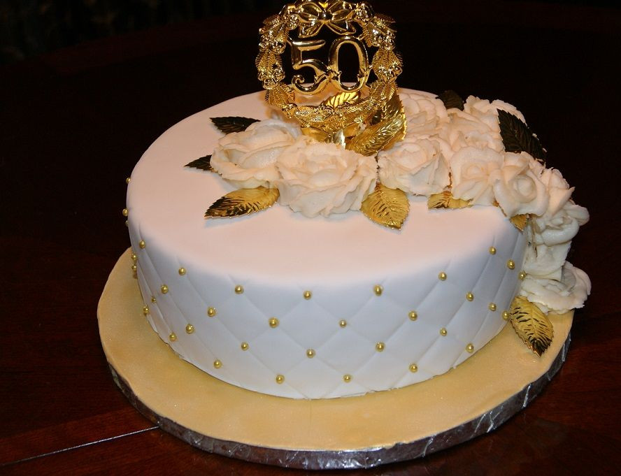 Goldene Hochzeit Torte
 Sahne Schokolade Hochzeitstorte Deko Ideen Anfänger