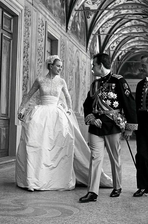 Grace Kelly Hochzeitskleid
 Grace Kelly Hochzeitskleid dacostaweb