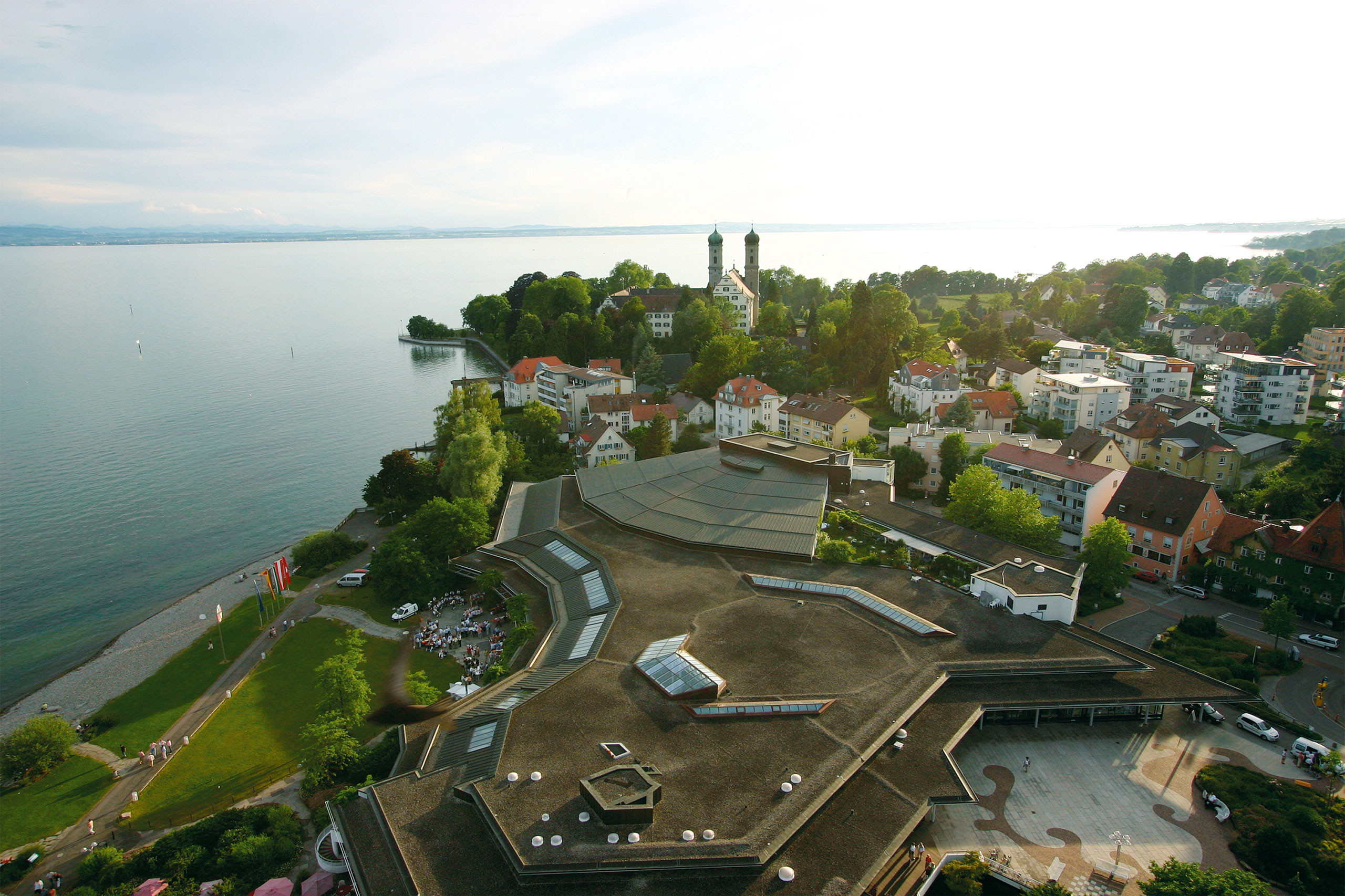 Graf Zeppelin Haus
 Geschichte Graf Zeppelin Haus Friedrichshafen