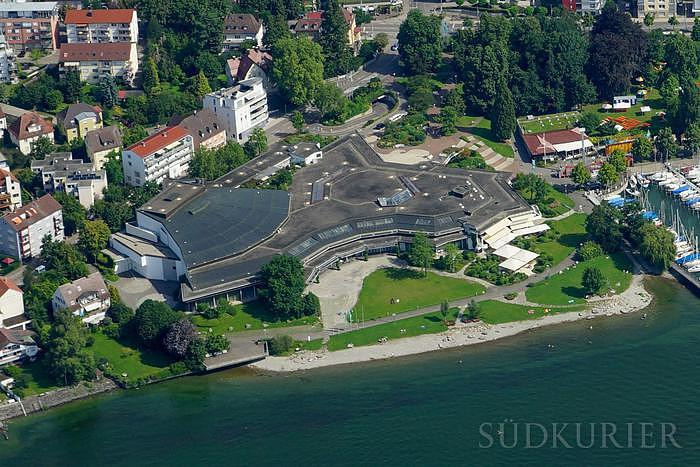 Graf Zeppelin Haus
 Friedrichshafen Kontroverse um Graf Zeppelin Haus