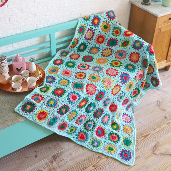 Granny Square Decke
 Free Crochet Pattern Partner 6 Granny Square Blanket