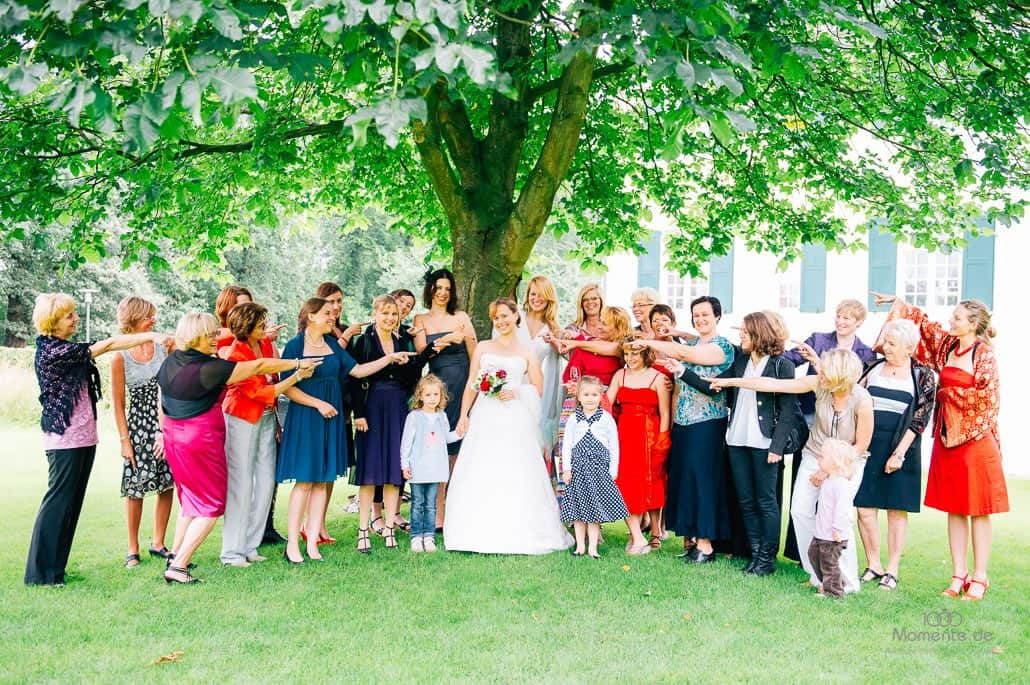 Gruppenfoto Hochzeit
 Gruppenfoto einer Hochzeit eine der schwierigsten Disziplinen