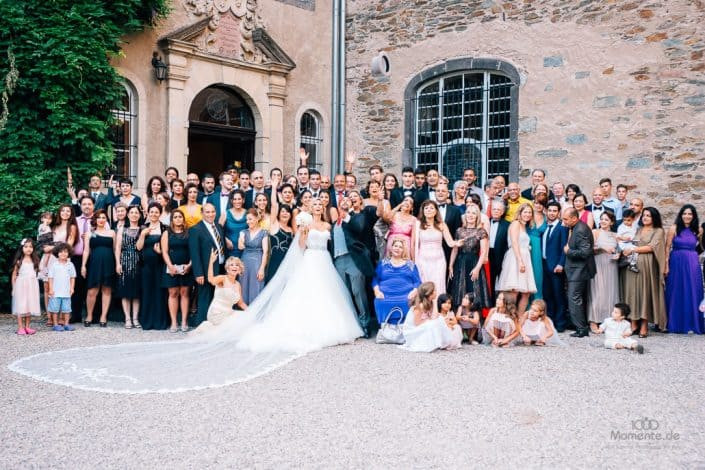 Gruppenfoto Hochzeit
 Gruppenfoto einer Hochzeit eine der schwierigsten Disziplinen