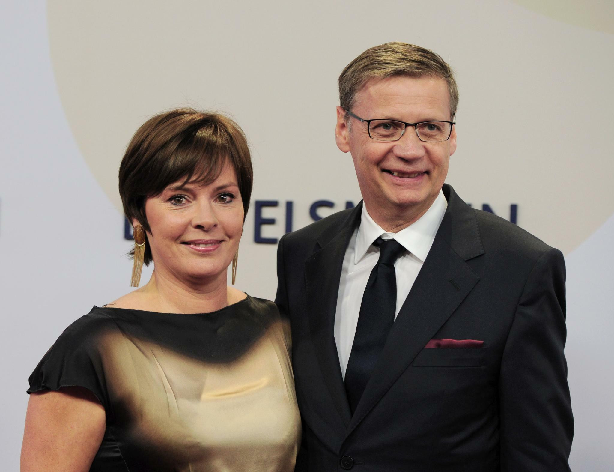 Günther Jauch Hochzeit
 Rechtsstreit mit Jauch Günther Jauch und seine Frau