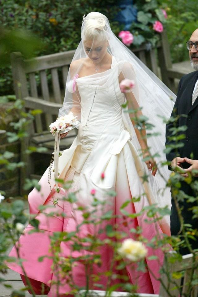 Gwen Stefani Hochzeitskleid
 Rock Wedding Gwen Stefani Wedding Dress