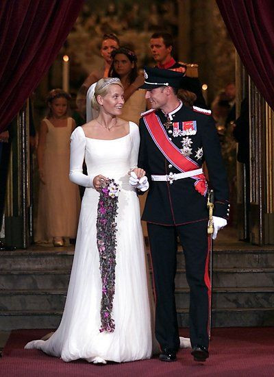 Haakon Hochzeit
 Brautmode Royale Hochzeitskleider