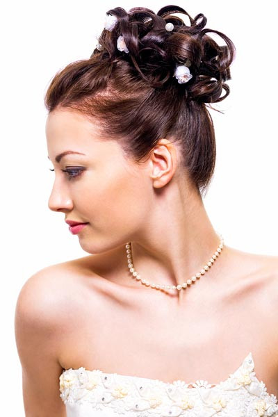 Haarschmuck Hochzeit Perlen
 Curlies mit Perlen und Blüten
