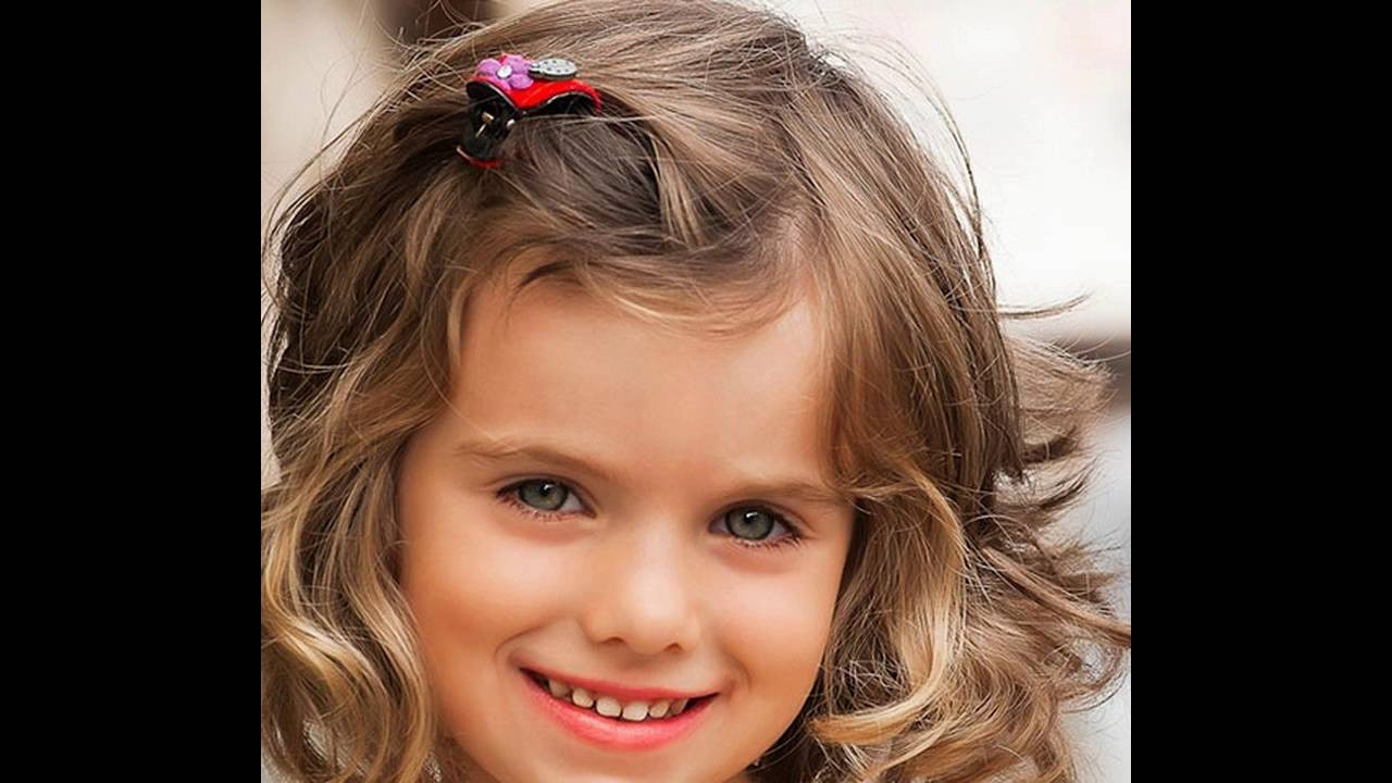Haarschnitt Für Mädchen
 Kurze Frisur für kleine Mädchen