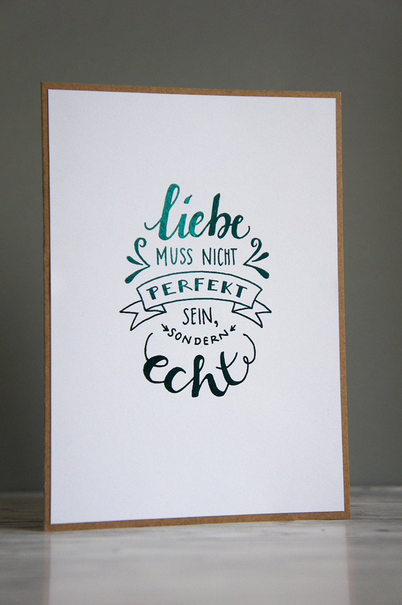 Handlettering Hochzeit
 Klappkarte „Liebe muss nicht perfekt sein“ › hello honey