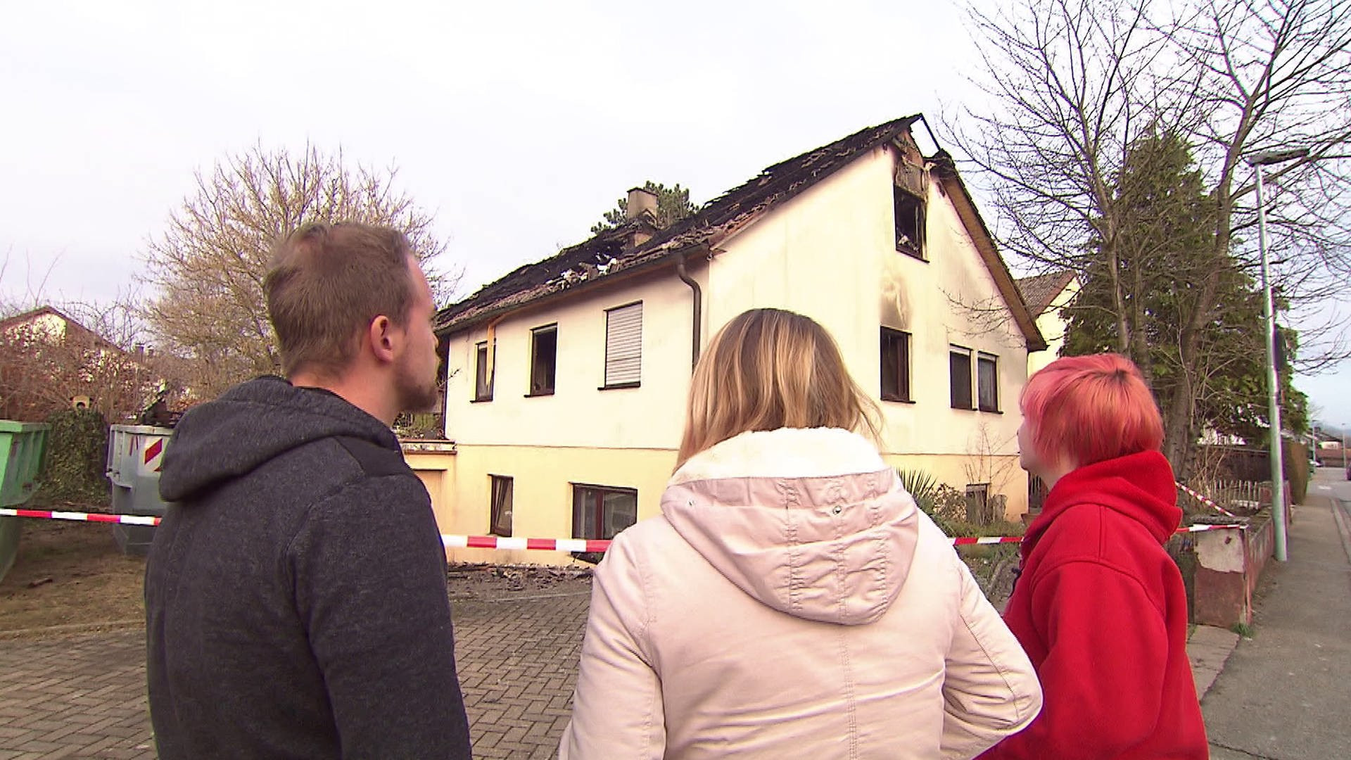 Haus Abgebrannt
 Haus abgebrannt Familie aus Baden Baden Landesschau