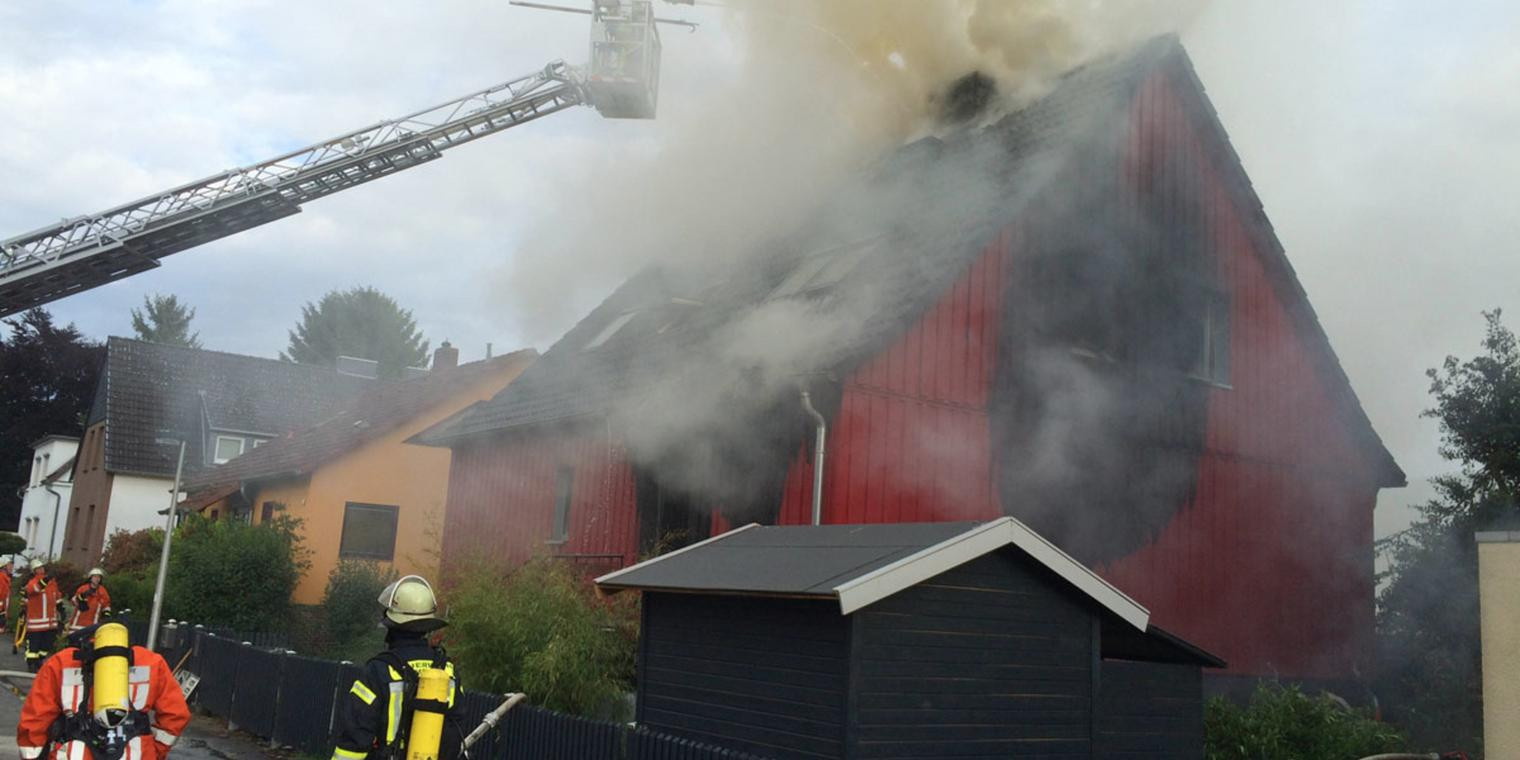 Haus Abgebrannt
 Unglück Ronnenberg Haus abgebrannt drei Hunde sterben