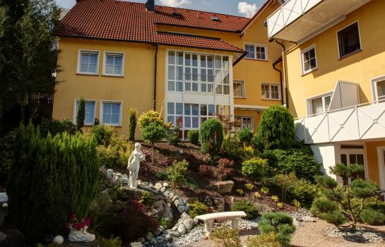 Haus Am Park
 Hotel Haus am Park in Bad Hersfeld – HOTEL DE