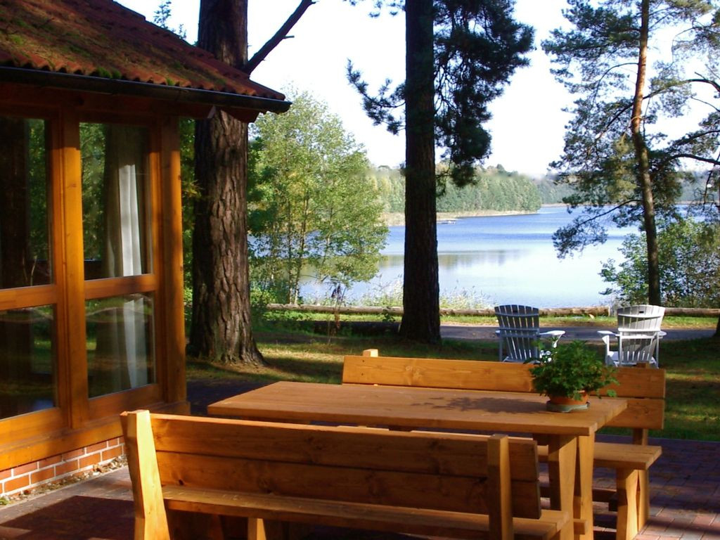 Haus Am See Mieten
 Ihr schönes Haus am See mit Kamin Sauna und tollem