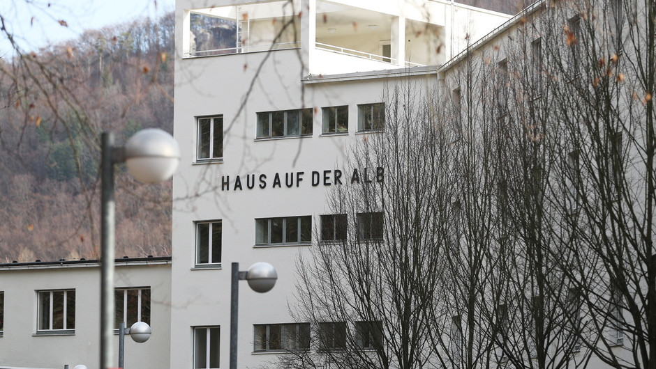 Haus Auf Der Alb
 Bad Urach Die Sache mit der Demokratie