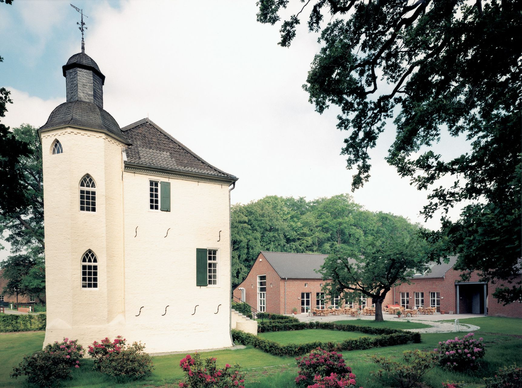 Haus Bey
 Rittersitz Haus Bey Golfclub