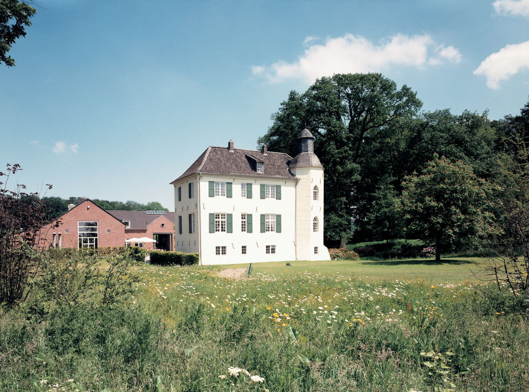 Haus Bey Hinsbeck
 Rittersitz Haus Bey Golfclub