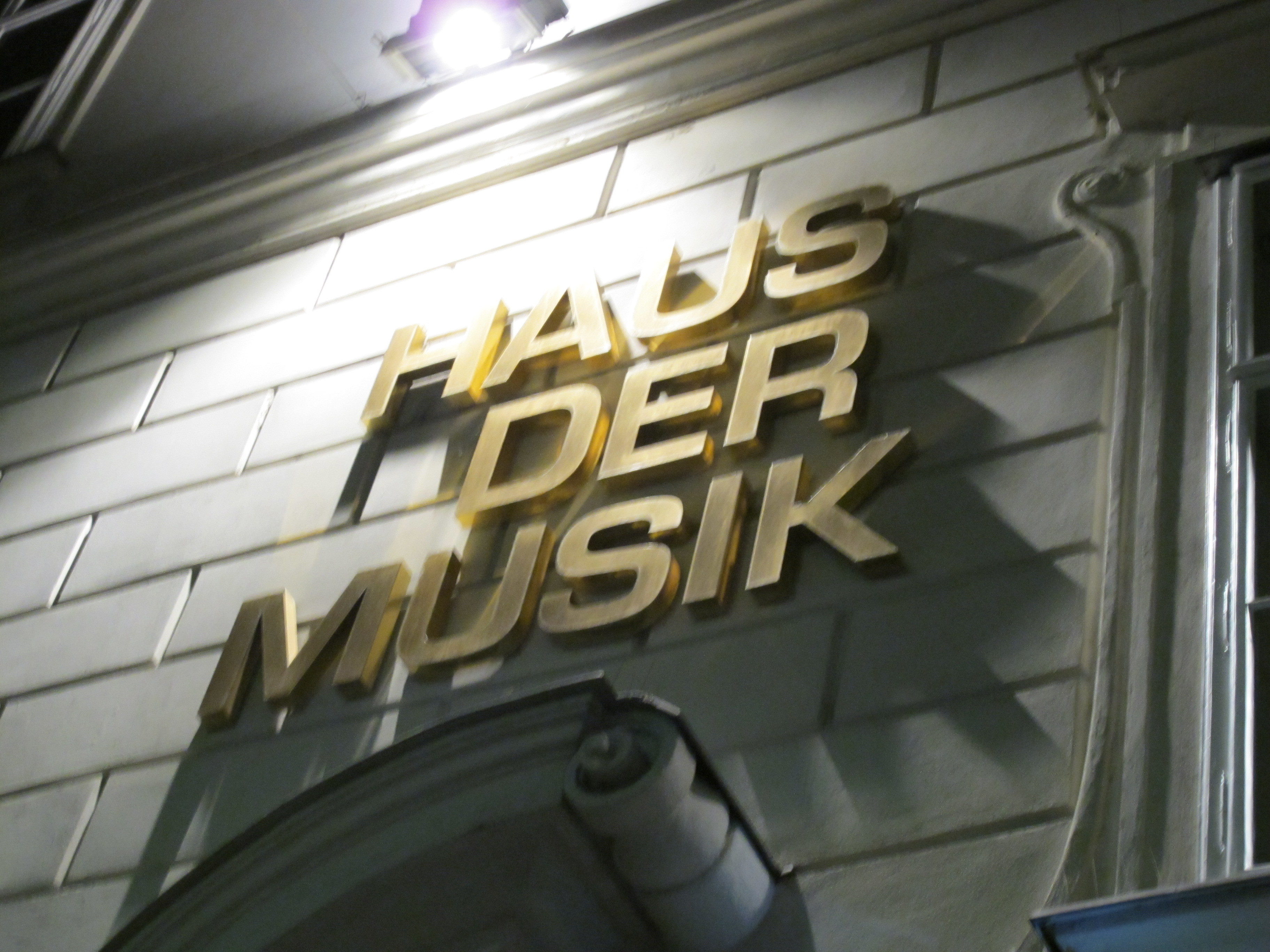 Haus Der Musik
 Viva la Vienna 2 Haus der Musik