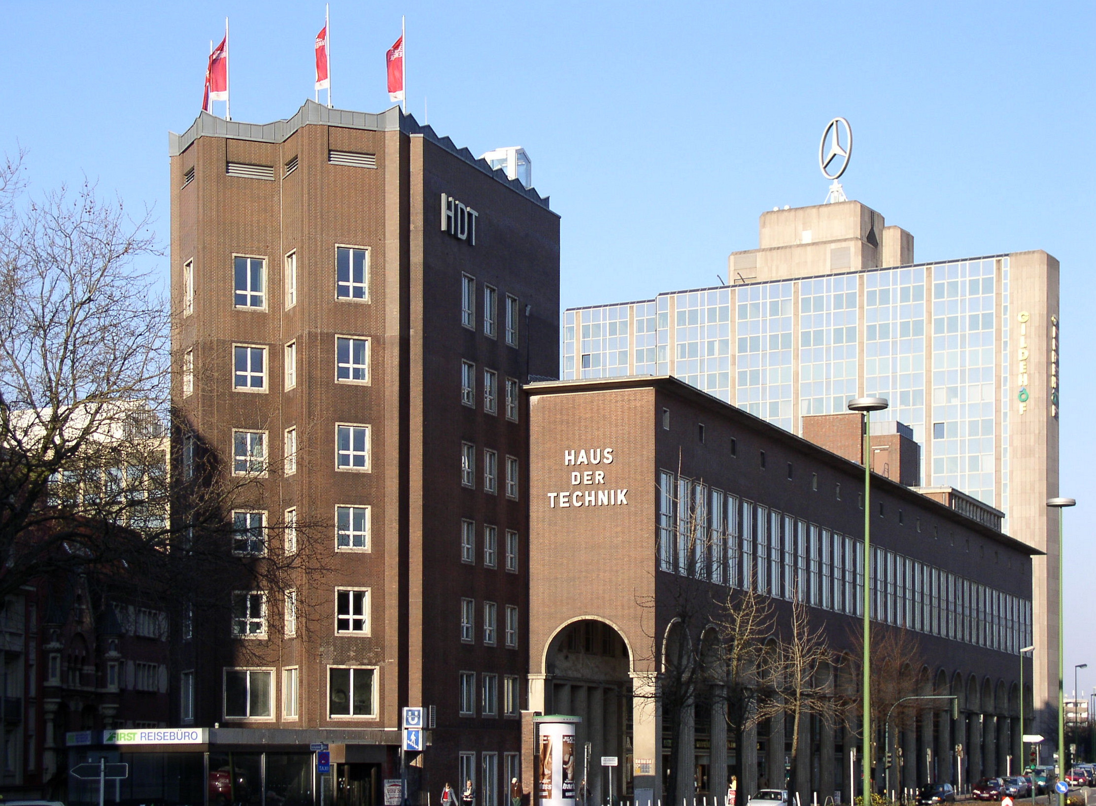 Haus Der Technik Essen
 Dosiero Haus der Technik Essen Vikipedio