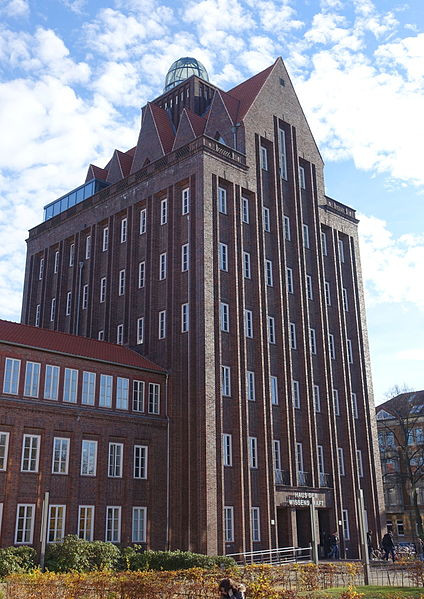 Haus Der Wissenschaft
 Datei Haus der Wissenschaft Braunschweig Germany