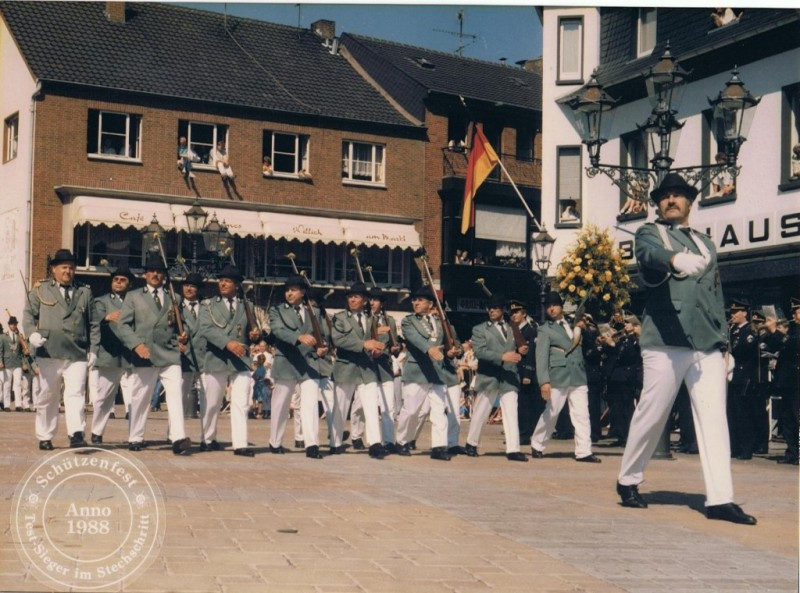 Haus Grootens
 Jägerzug VfL Willich 1952 Historie