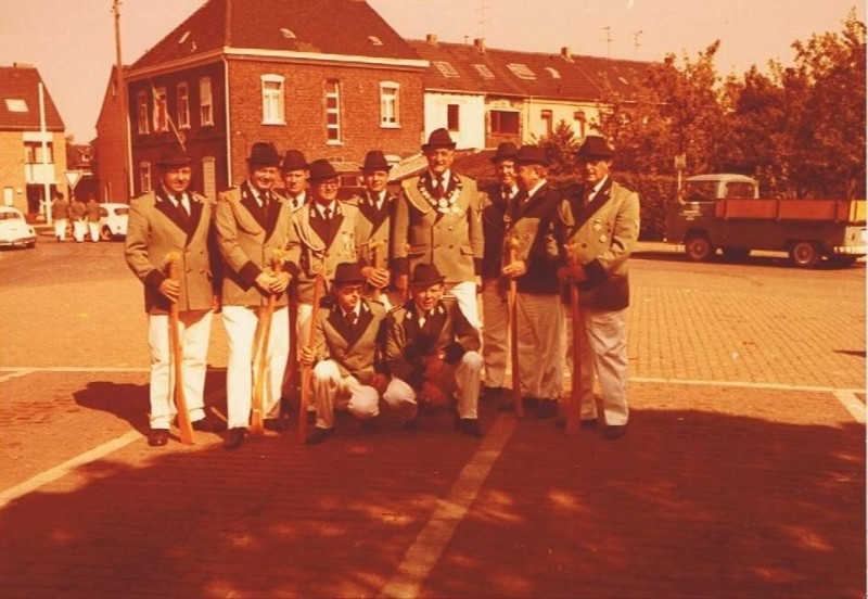 Haus Grootens
 Jägerzug VfL Willich 1952 Historie