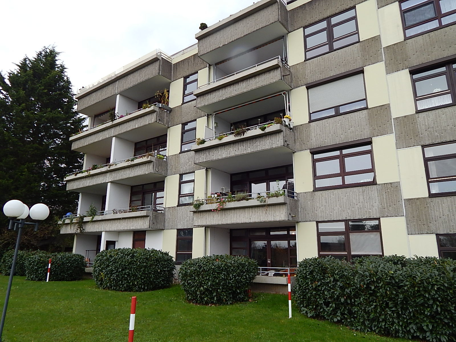 Haus Kaufen Göttingen
 Zwei Zimmer Wohnung mit Balkon in Weende Nord Thomas