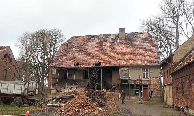Haus Kaufen Sendenhorst
 Dramatischer Schaden an Haus Pustekrey