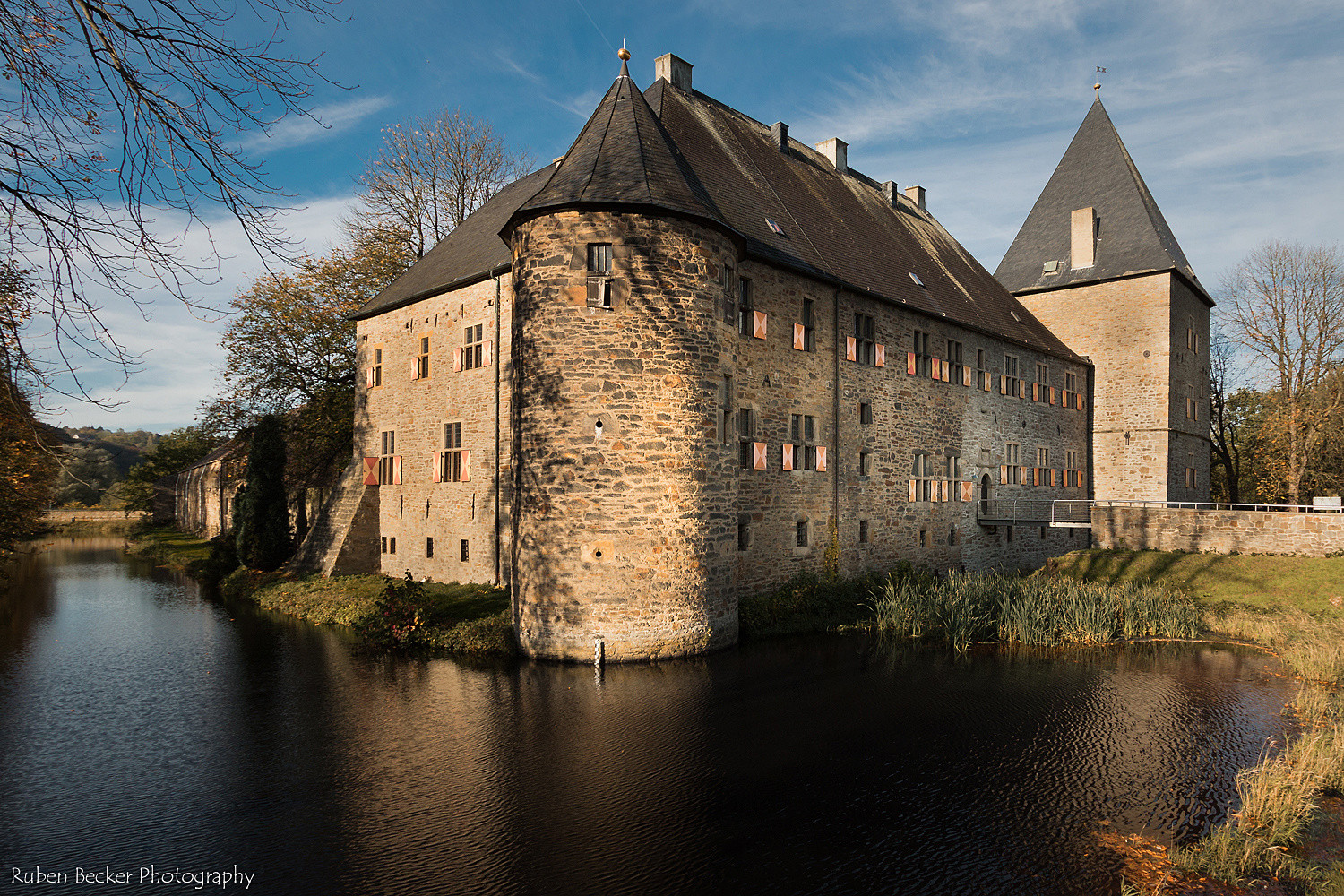 Haus Kemnade
 Wasserburg Haus Kemnade Foto & Bild