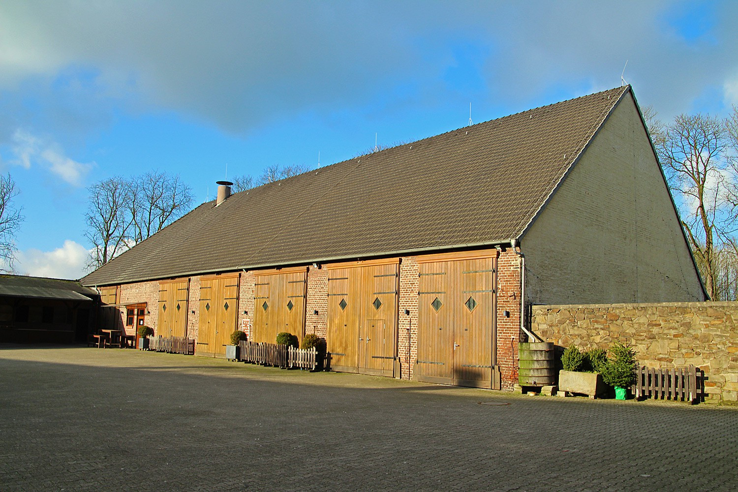 Haus Kemnade
 Wasserschloss Haus Kemnade in Hattingen › RuhrpottPedia