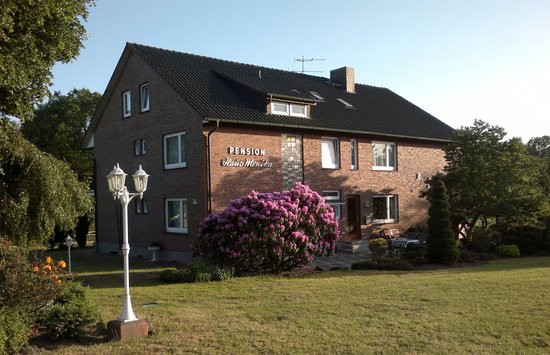 Haus Monika
 Pension Haus Monika Bispingen Duitsland Lodge
