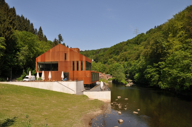 Haus Müngsten
 Wupperweg Etappe 5 Müngstener Brücke Wipperkotten