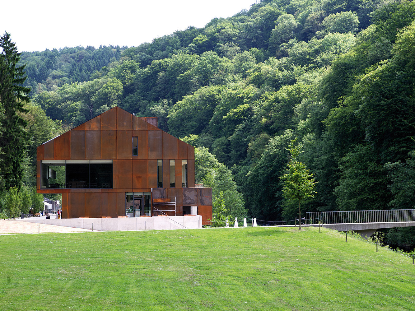 Haus Müngsten
 Dinnebier Licht GmbH