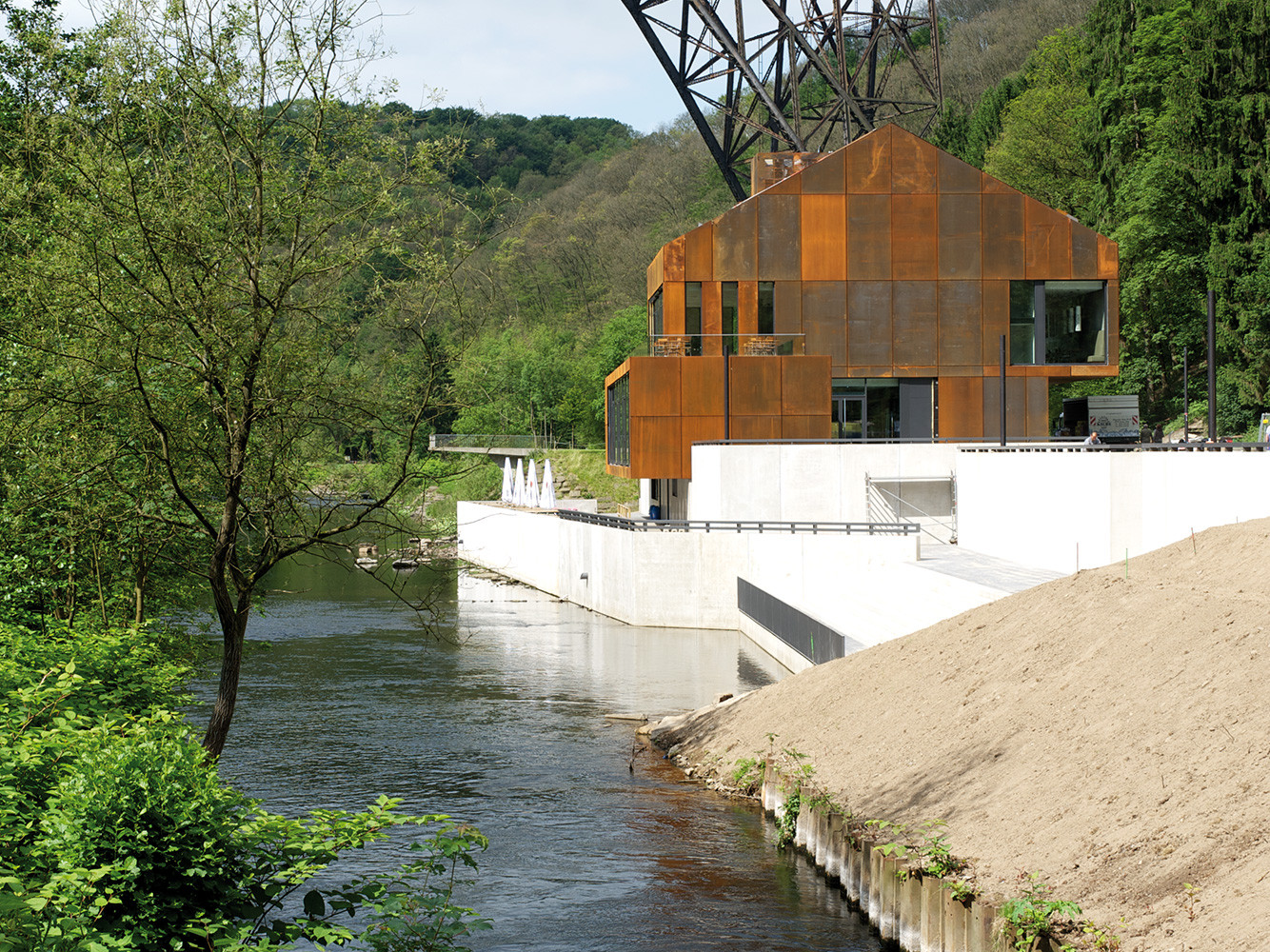 Haus Müngsten
 Dinnebier Licht GmbH