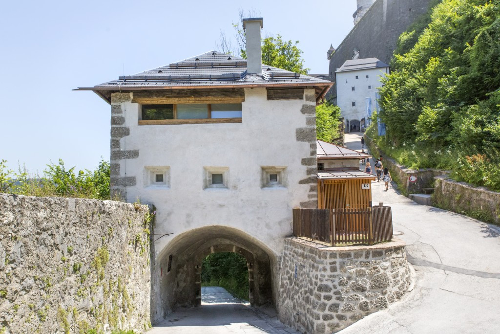 Haus Sanieren
 Denkmalgeschütztes Haus sanieren Festung Hohensalzburg