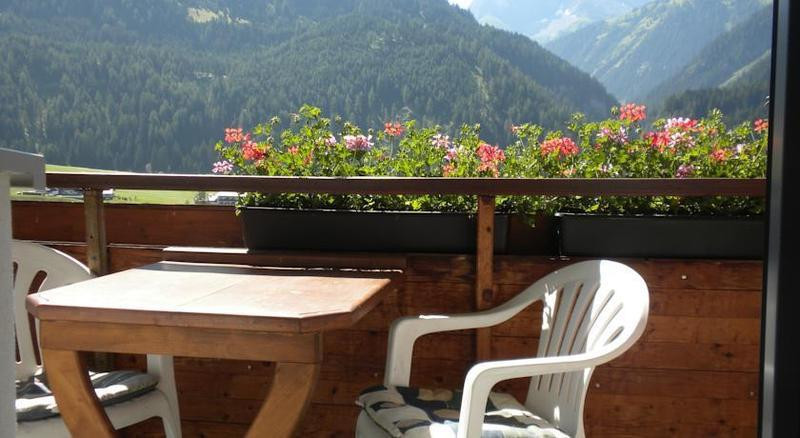 Haus Schönblick
 Haus Schönblick in Bach Stockach