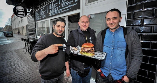 Haus Und Grund Frankfurt
 Gastronomie in der Melibocusstraße Burgerladen auf