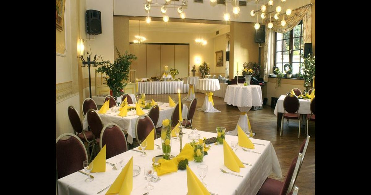 Haus Union Oberhausen
 Haus Union Oberhausen Hotels from $53 KAYAK