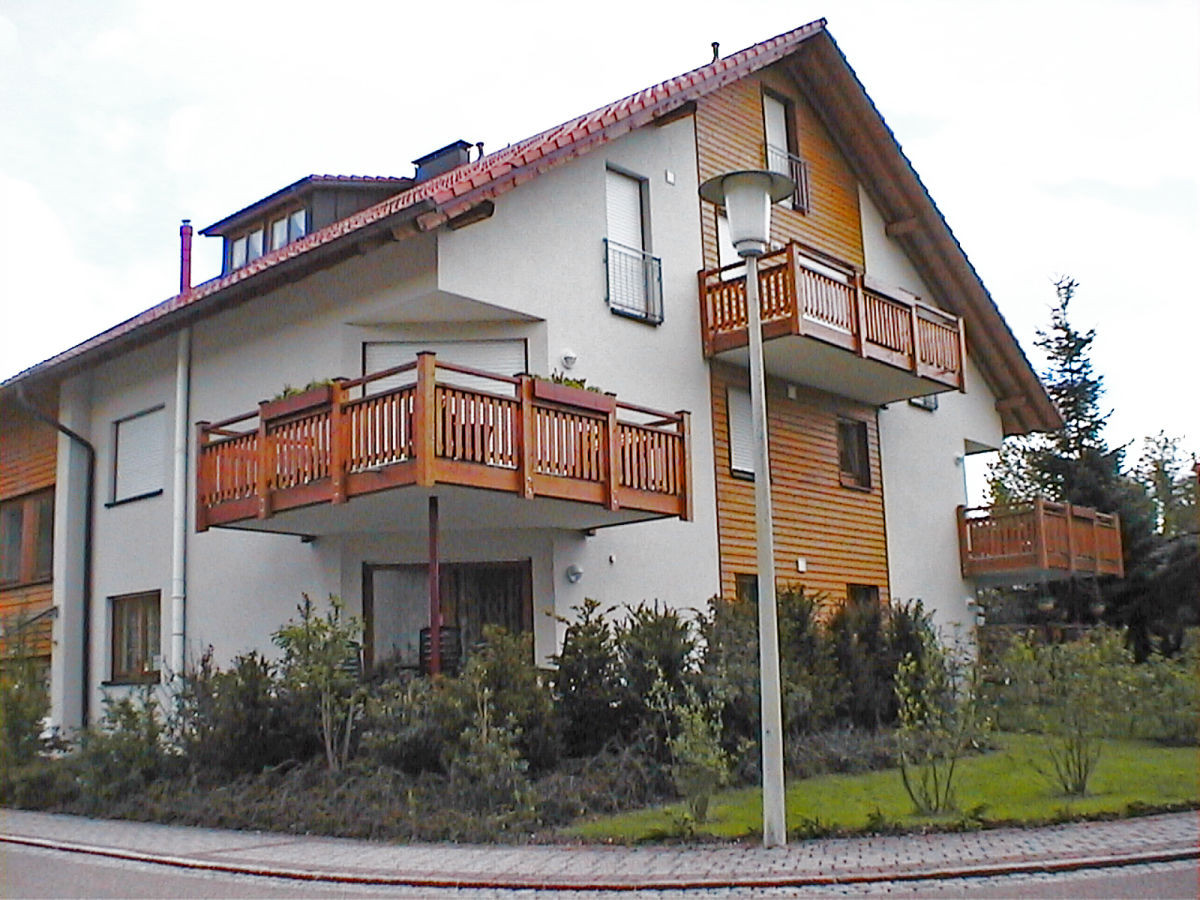 Haus Wiesengrund
 Ferienwohnung Haus Wiesengrund WG 4 Titisee Neustadt