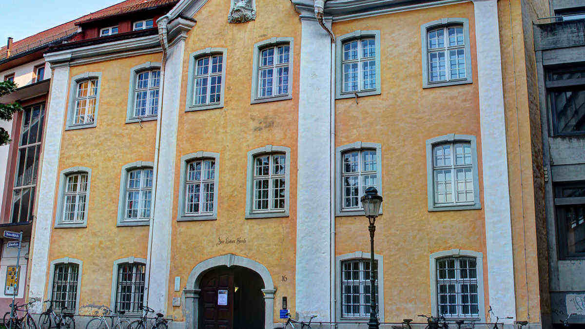 Haus Zur Lieben Hand Freiburg
 Ensemble SurPlus