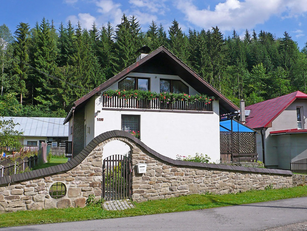 Haus Zur Miete
 Haus zur Miete in Oscadnica Slowakei