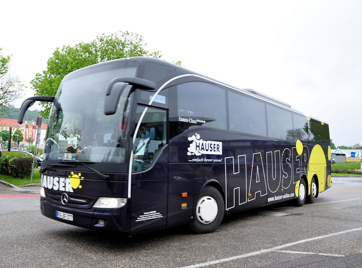 Hauser Reisen
 Mercedes Tourismo von Hauser Reisen aus der BRD in Krems