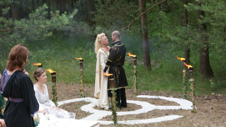 Heidnische Hochzeit
 Eheleite bei Berlin am 18 Juni 2011 – Eheleite